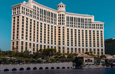 Coches Dollar para alquilar en el Hotel Bellagio de Las Vegas