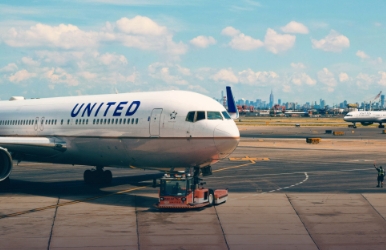 Coches de renta en el aeropuerto Newark Liberty Vehículos de alquiler en Newark Liberty Airport